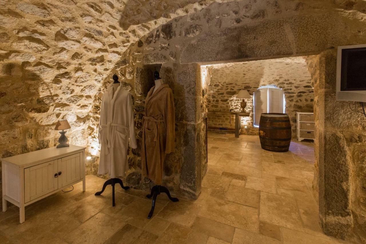 הוילה Etables  Les Hiboux Du Domaine Du Moulin מראה חיצוני תמונה